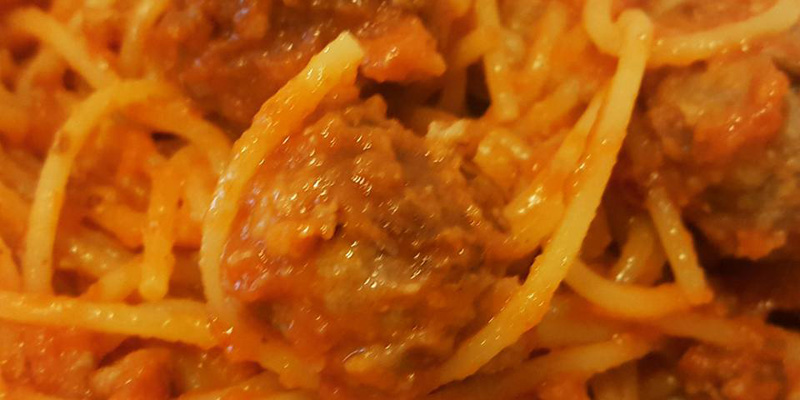 Spaghetti al sugo con polpette