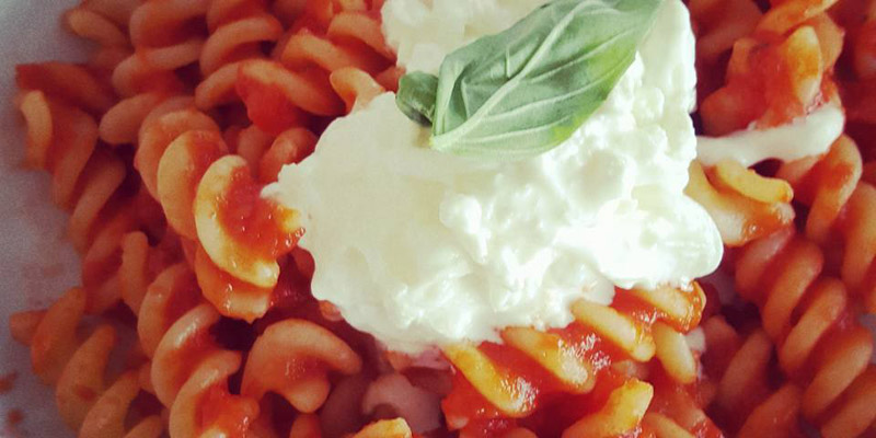 Fusilli alla stracciatella