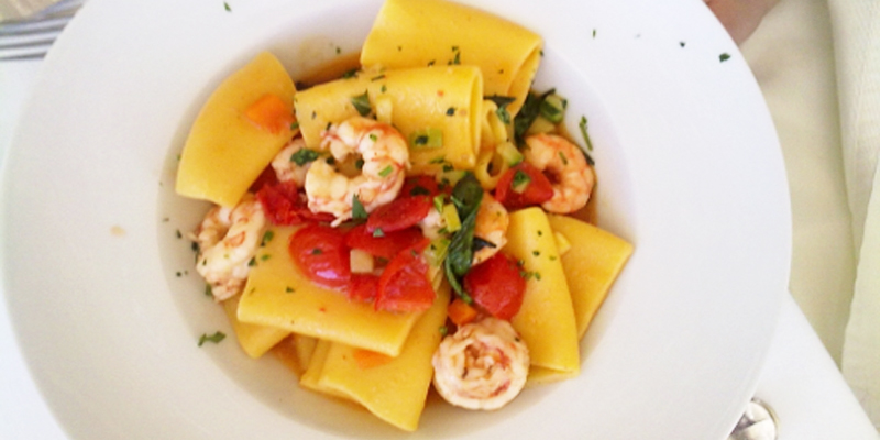 Paccheri con gamberetti